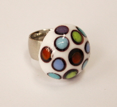 Ring mit Glastop bunt getupft